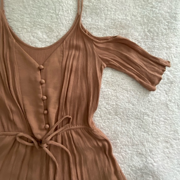 ❌SOLD❌ Dusty rose/brown chiffon romper - Picture 3 of 6